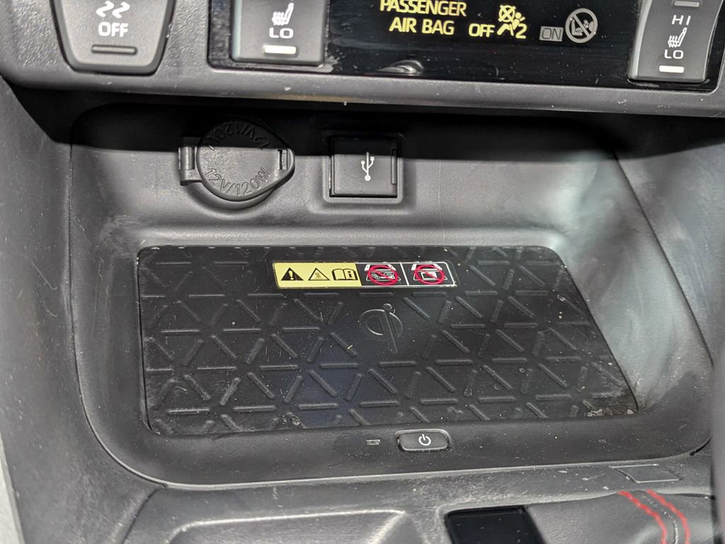 Used 2022 Toyota RAV4 XSE w/ Weather Package image 27