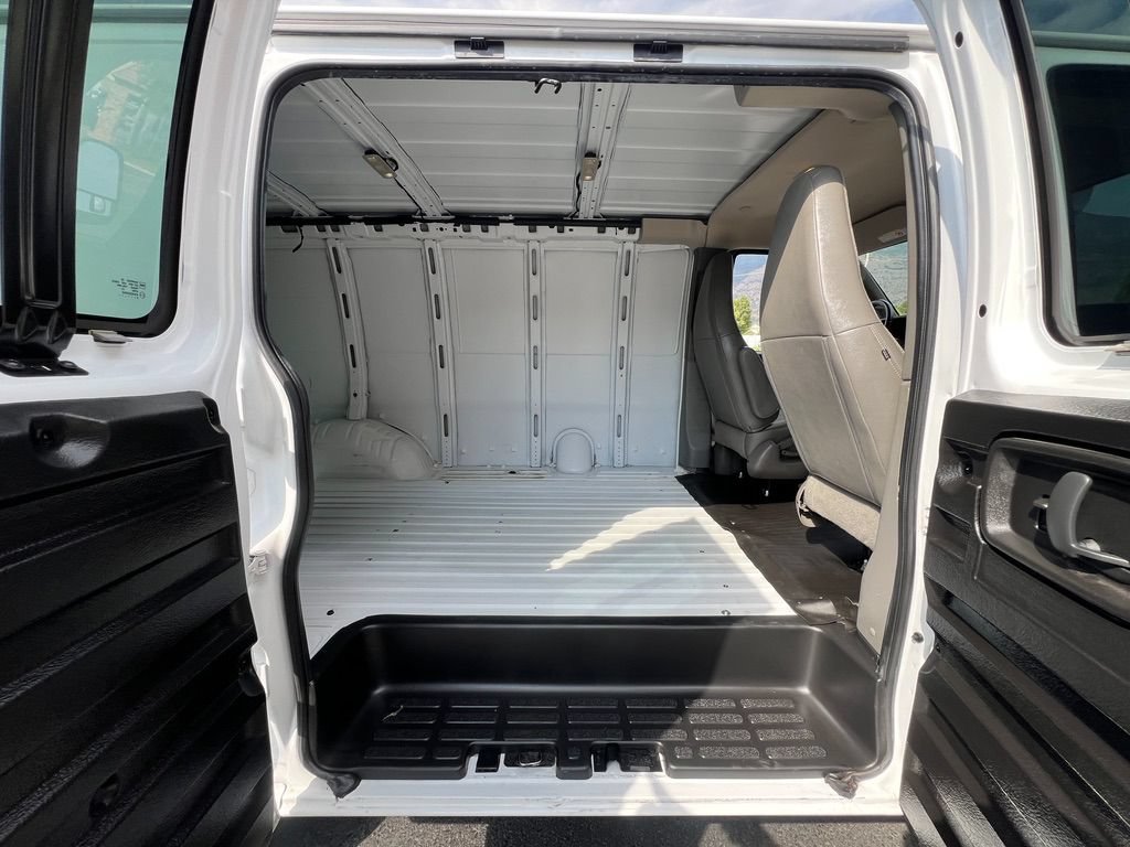 Used 2023 Chevrolet Express 2500 w/ Driver Convenience Package RWD image 22