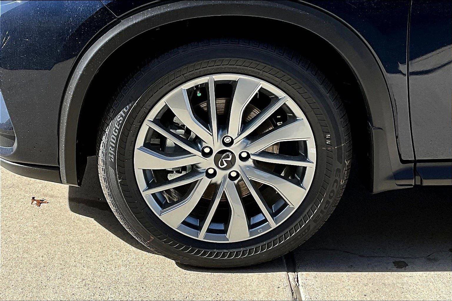 New 2025 INFINITI QX50 Pure image 26