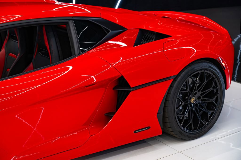 Used 2026 Lamborghini Temerario AWD/4WD image 9