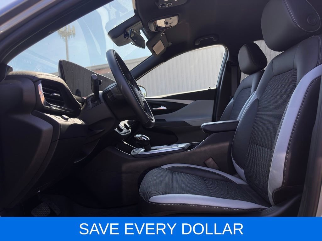 Used 2025 Buick Envista Preferred w/ Convenience I Package FWD image 8