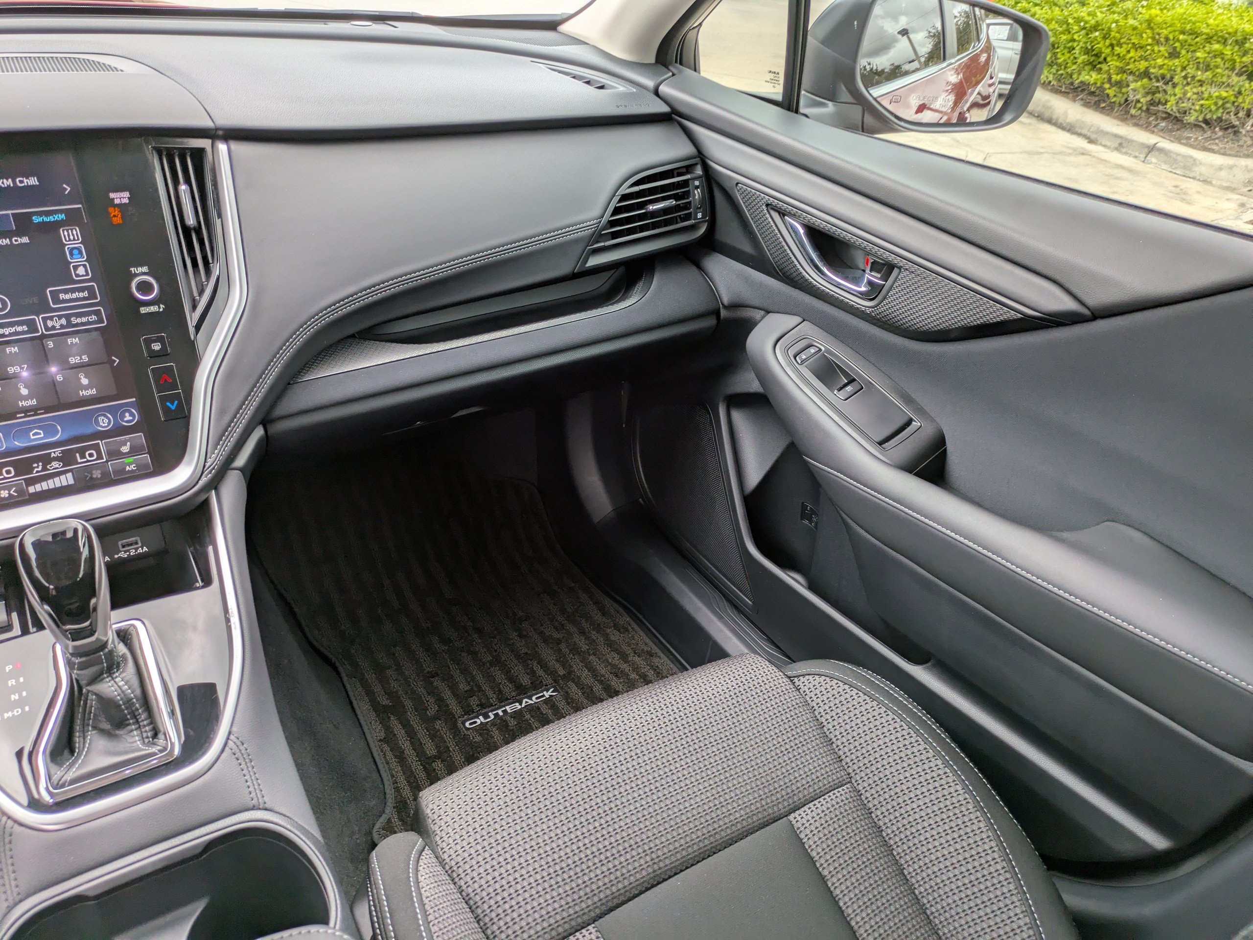 Used 2024 Subaru Outback Premium image 13