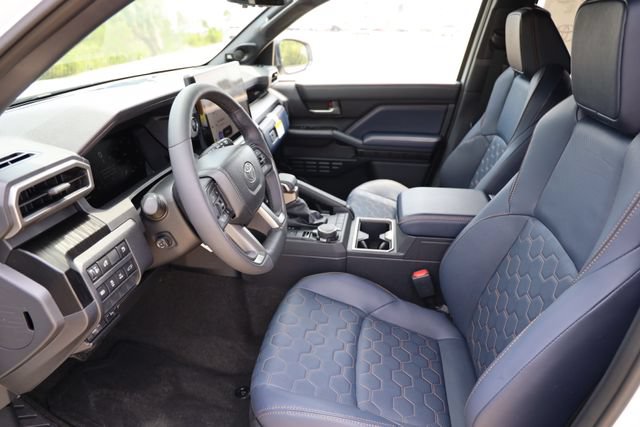New 2026 Toyota 4Runner Platinum AWD/4WD image 12