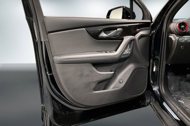 Used 2019 Chevrolet Blazer RS w/ Sun and Wheels Package image 19