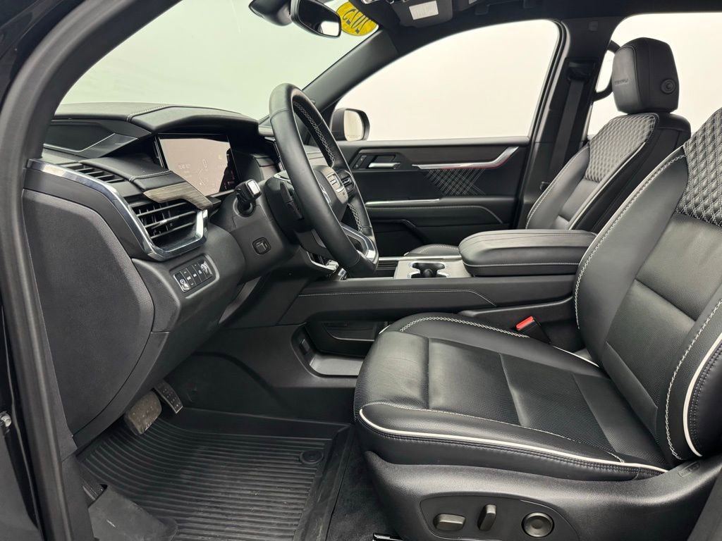 Used 2025 GMC Acadia Denali w/ LPO, Floor Liner Package image 20