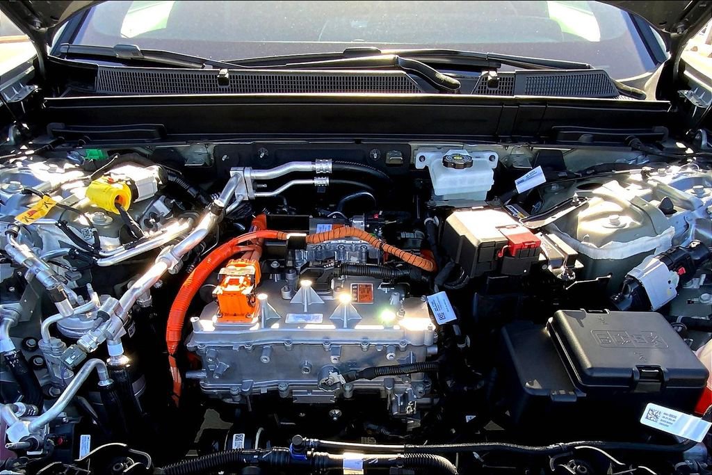 New 2025 Cadillac Lyriq Luxury image 17