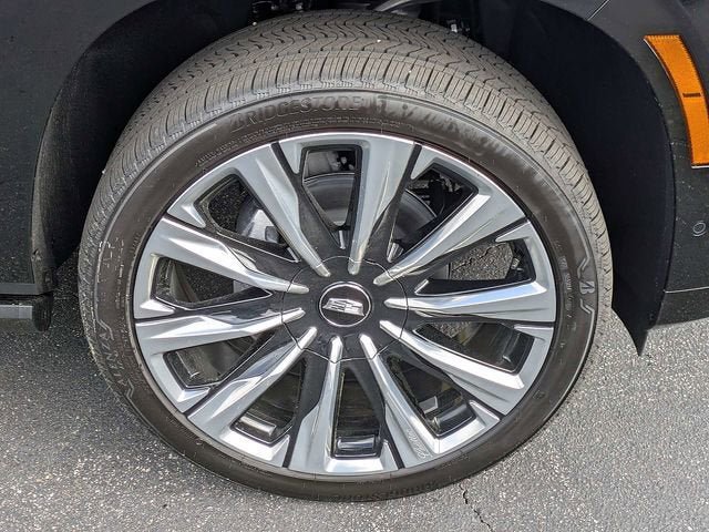 New 2026 Cadillac Escalade Luxury w/ Touring Package AWD/4WD image 10