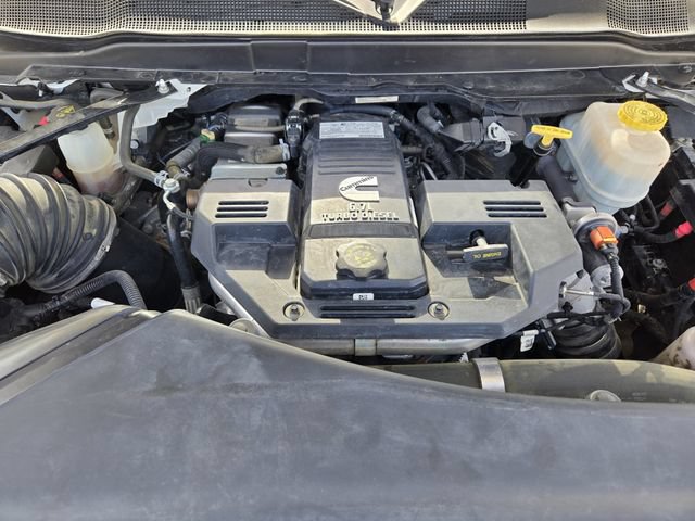 Used 2024 RAM 5500 Tradesman w/ Chrome Appearance Group AWD/4WD image 39