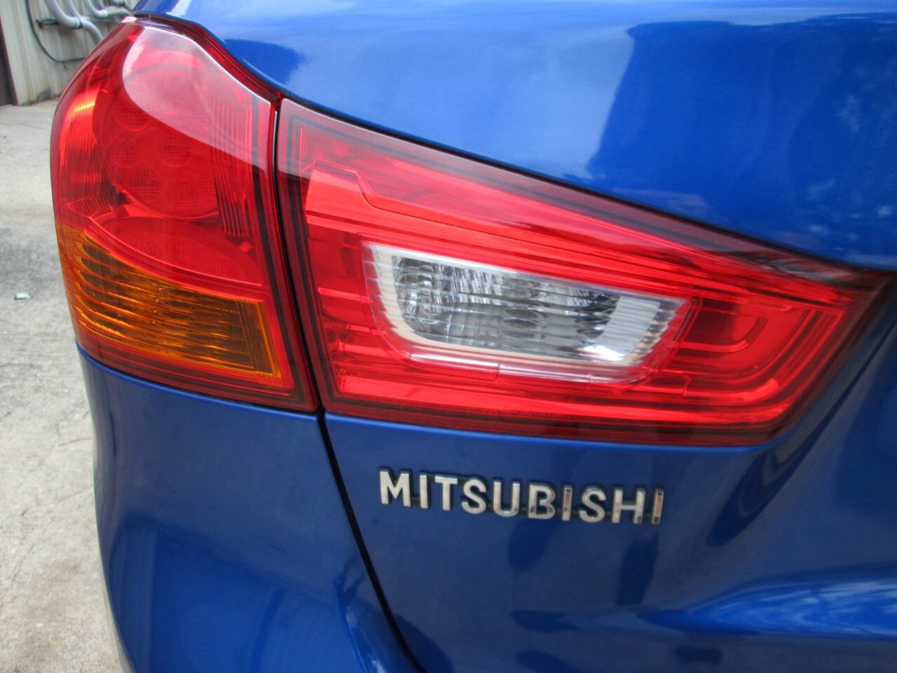 Used 2015 Mitsubishi Outlander Sport ES AWD/4WD image 17