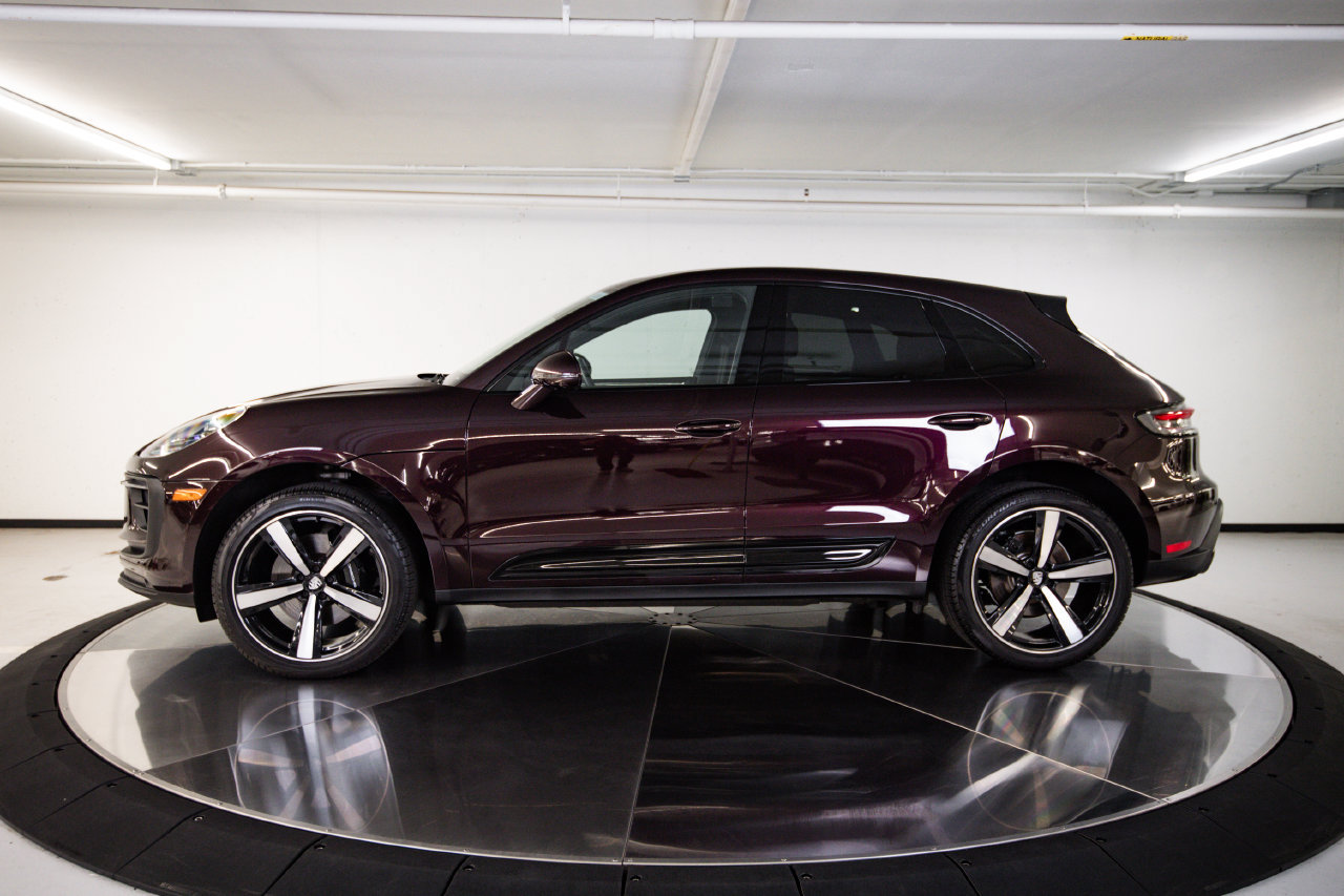 Certified 2026 Porsche Macan S AWD/4WD image 2