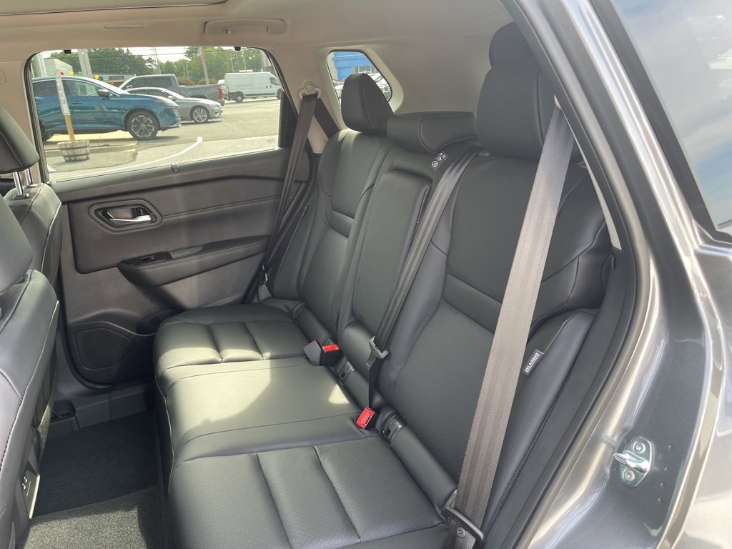 New 2026 Nissan Rogue SV image 18