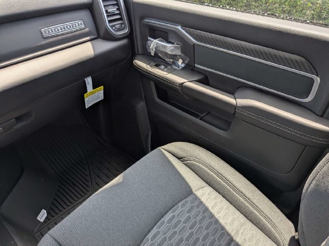 New 2026 RAM 3500 Big Horn AWD/4WD image 19