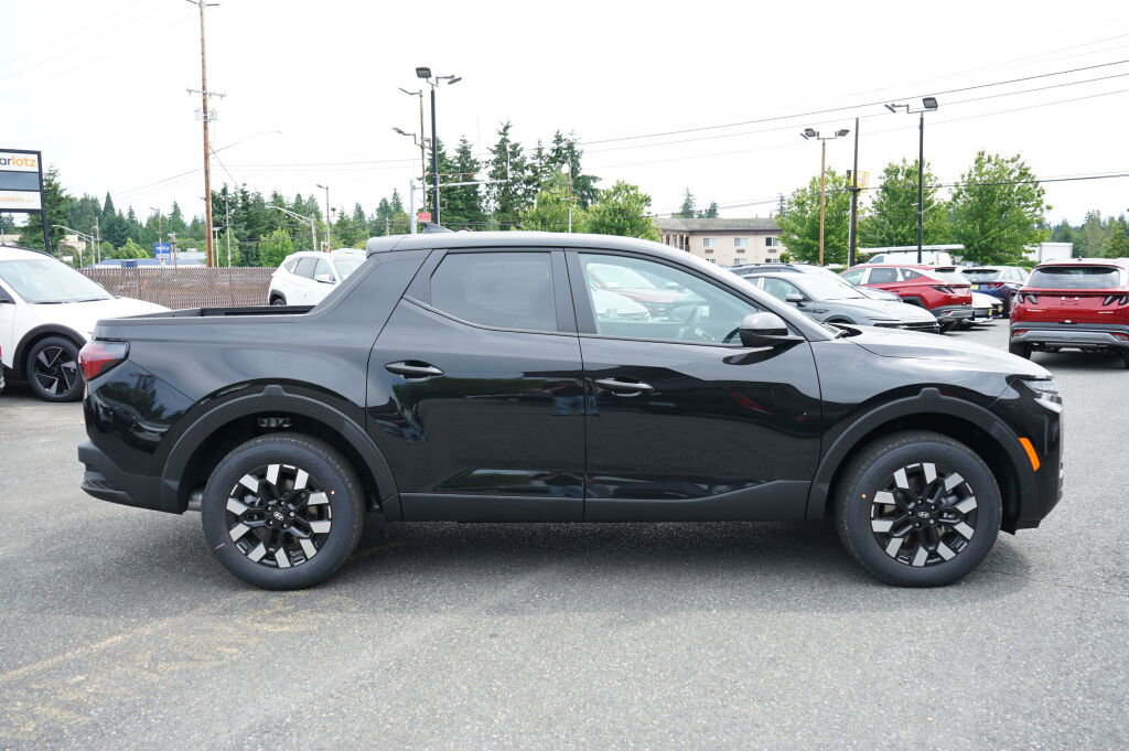 New 2025 Hyundai Santa Cruz SE AWD/4WD image 6