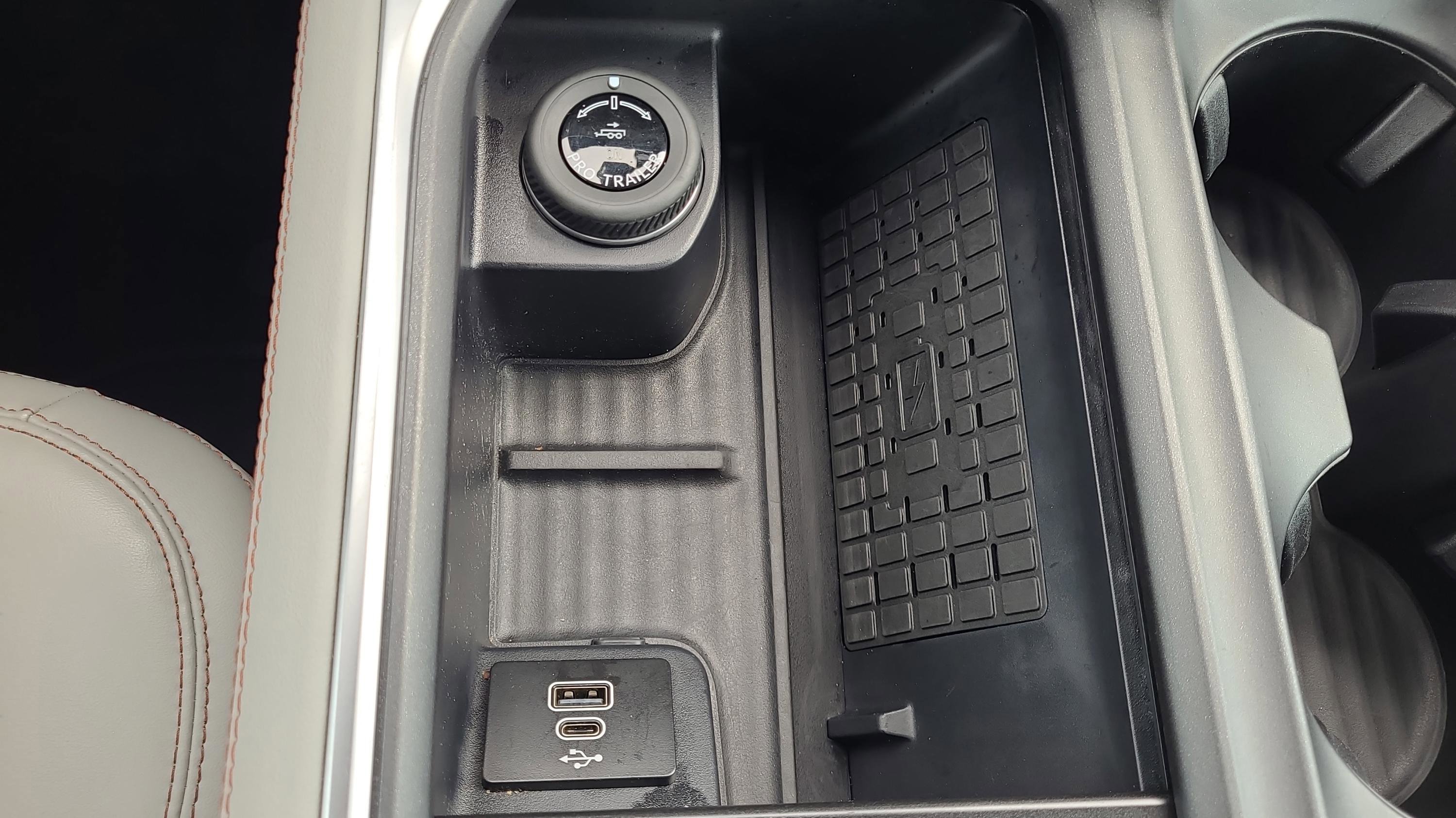 Used 2025 Ford Expedition Max Active AWD/4WD image 24