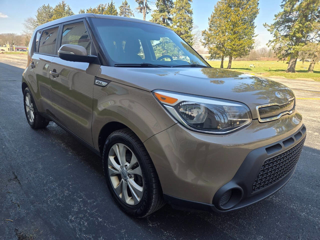 Used 2014 Kia Soul + image 13
