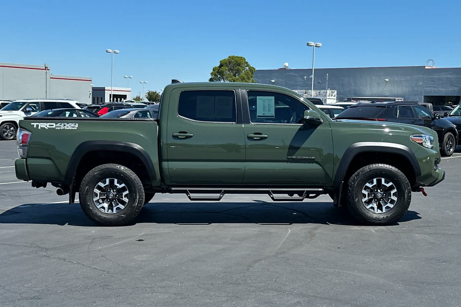 Used 2021 Toyota Tacoma TRD Off-Road w/ Technology Package AWD/4WD image 6
