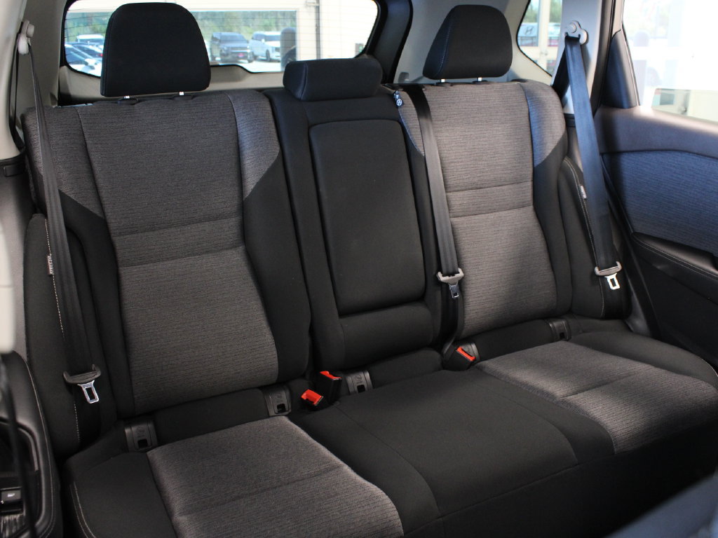 Used 2022 Nissan Rogue S FWD image 29