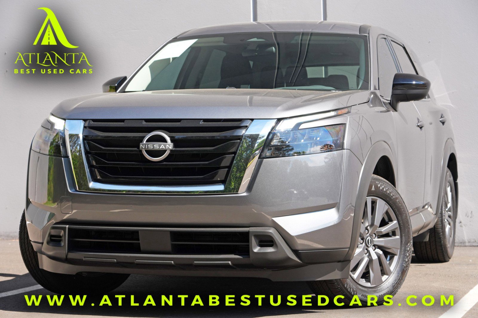 Used 2025 Nissan Pathfinder S FWD image 1