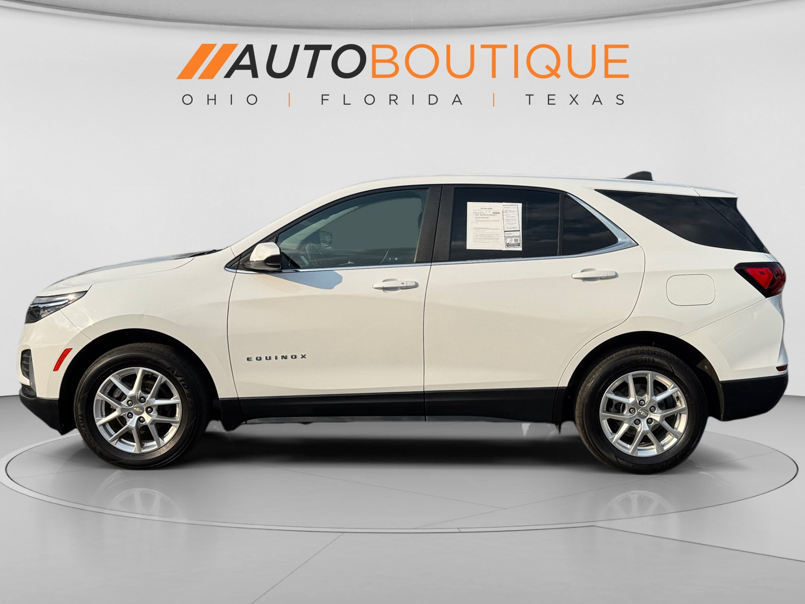 Used 2022 Chevrolet Equinox LT AWD/4WD image 2