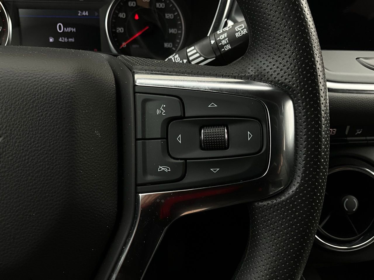 Used 2025 Chevrolet Blazer LT image 35