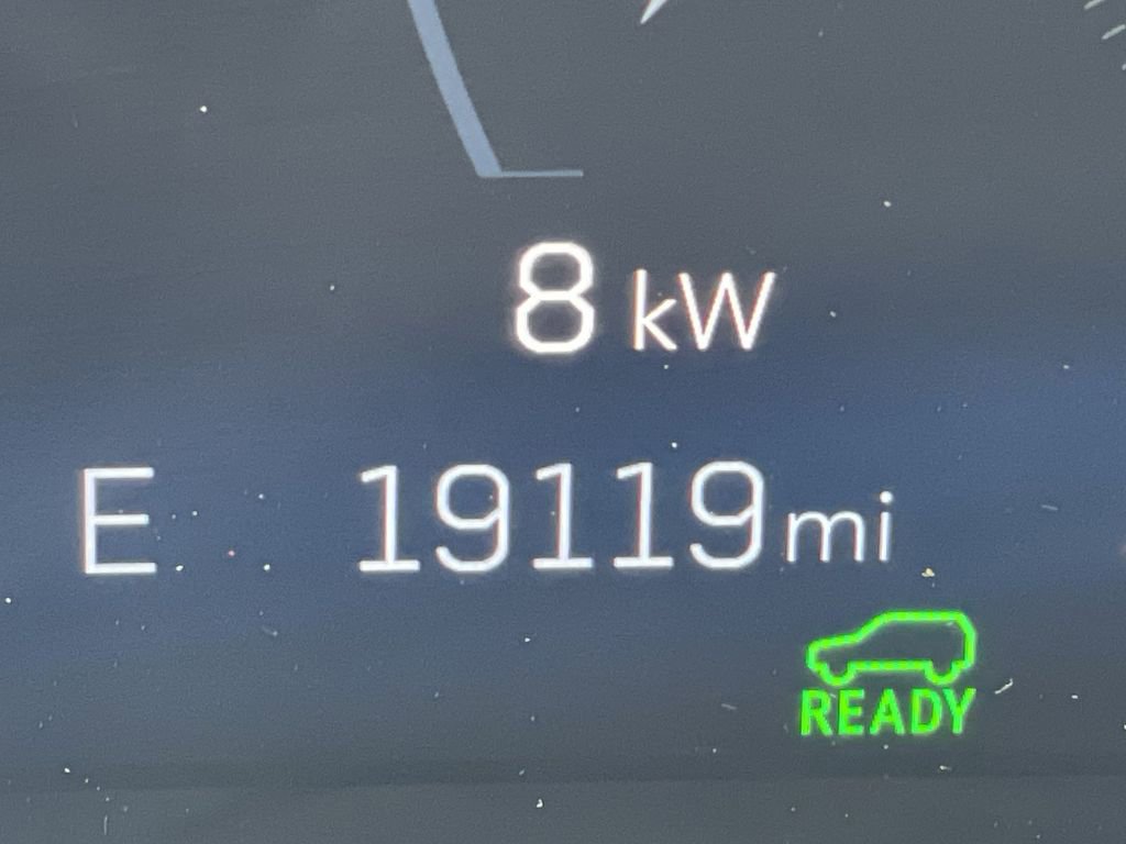 Certified 2024 Cadillac Lyriq Luxury image 23