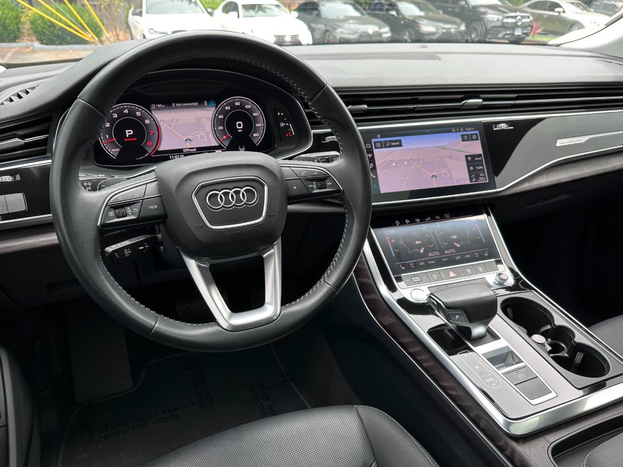 Used 2019 Audi Q8 Premium Plus w/ Premium Plus AWD/4WD image 2