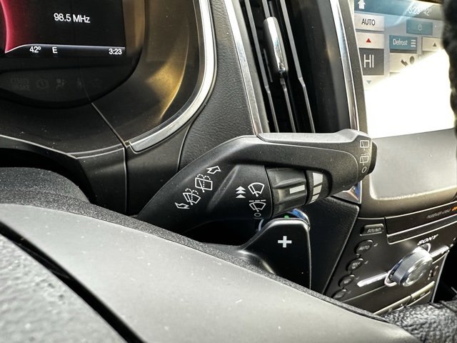 Used 2018 Ford Edge Titanium image 29