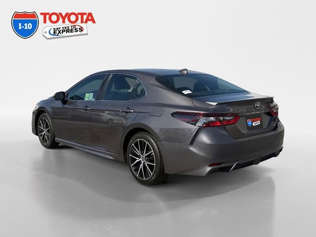 Certified 2024 Toyota Camry SE FWD image 3