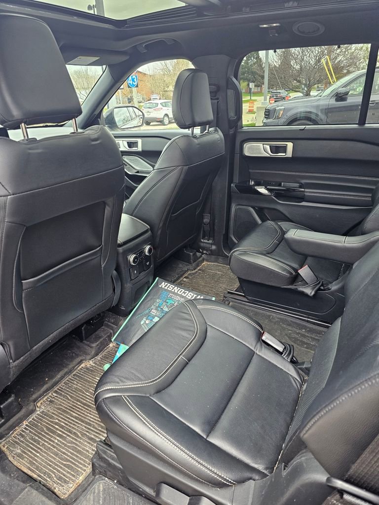 Used 2023 Ford Explorer ST w/ Equipment Group 401A AWD/4WD image 9