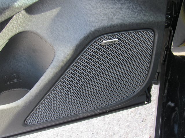 New 2025 Mitsubishi Outlander SE image 13