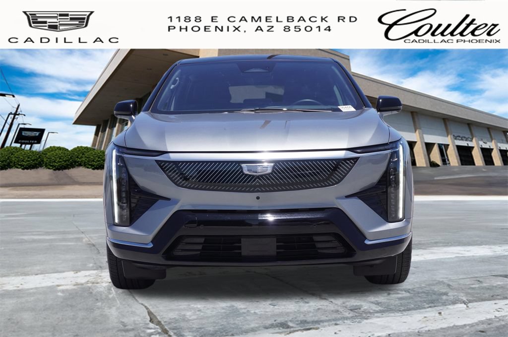 Certified 2025 Cadillac Optiq Luxury 2 AWD/4WD image 5