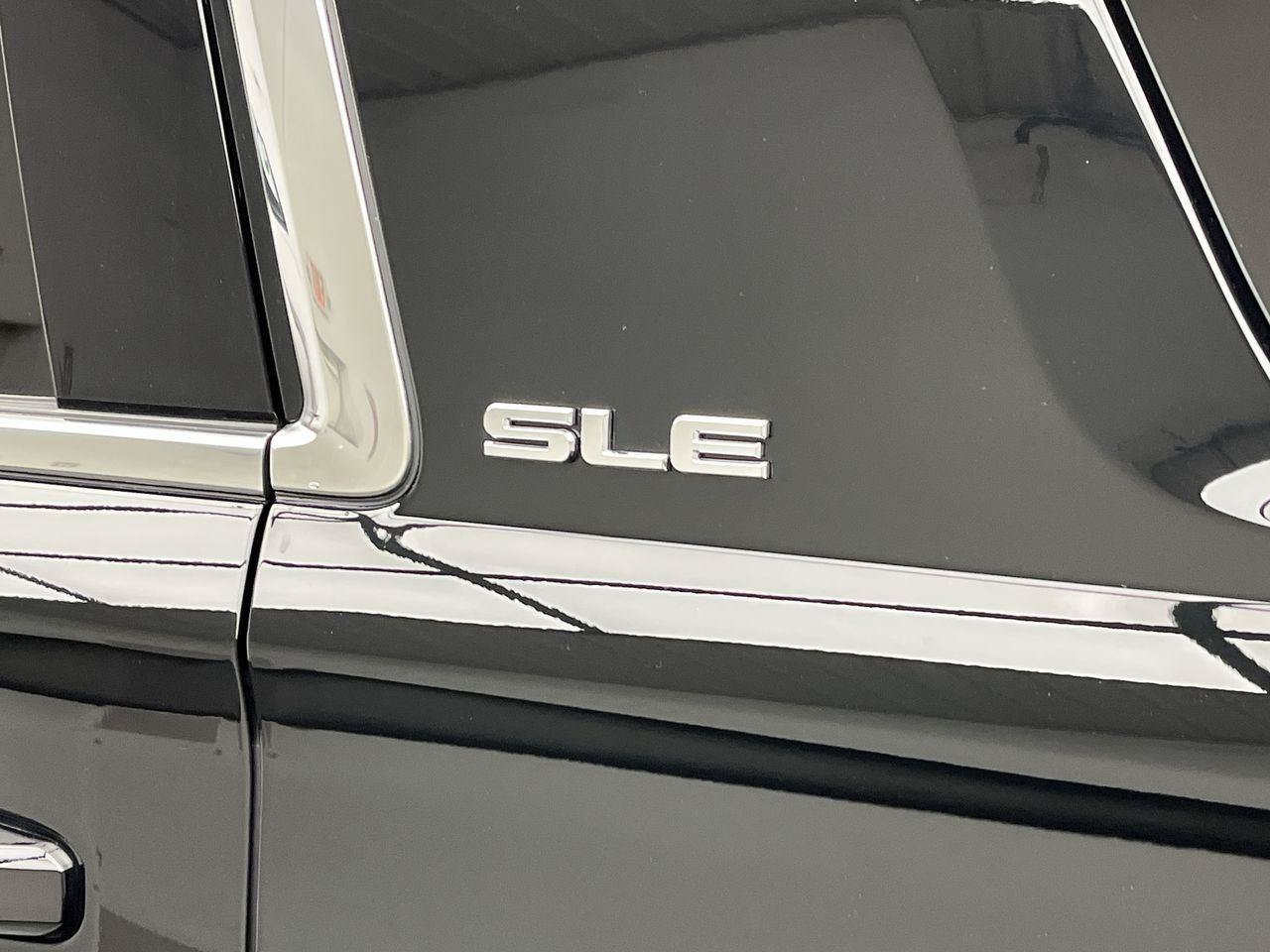 Certified 2020 GMC Yukon SLE w/ SLE Value Package AWD/4WD image 30