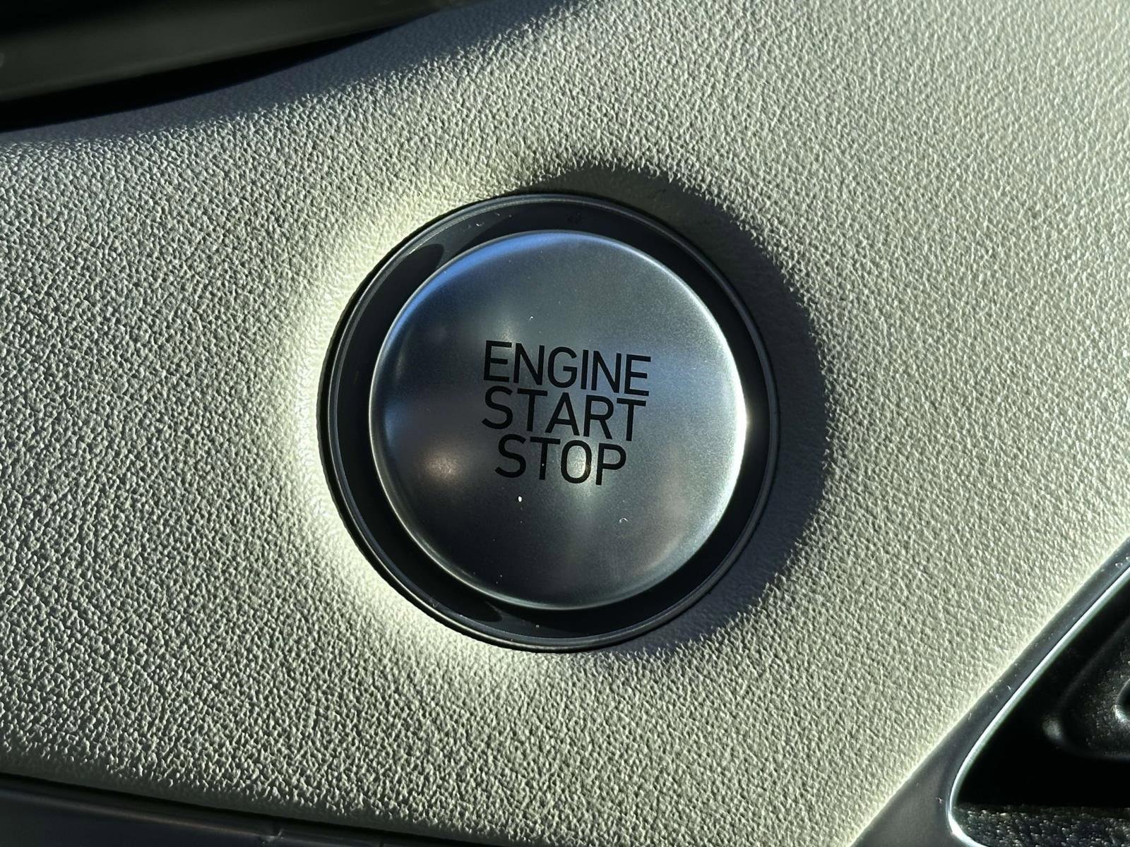 Used 2020 Hyundai Palisade Limited image 18