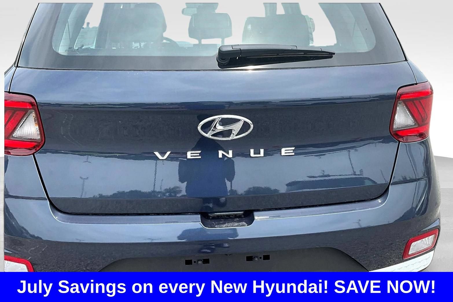 New 2026 Hyundai Venue SEL FWD image 11