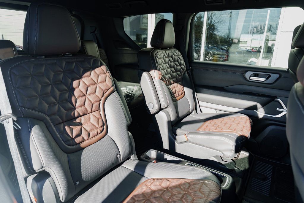 New 2026 Nissan Armada Platinum image 25