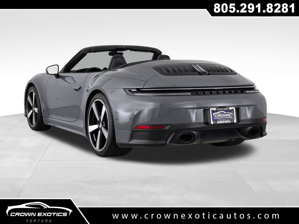 Used 2025 Porsche 911 Carrera w/ Premium Package RWD image 9