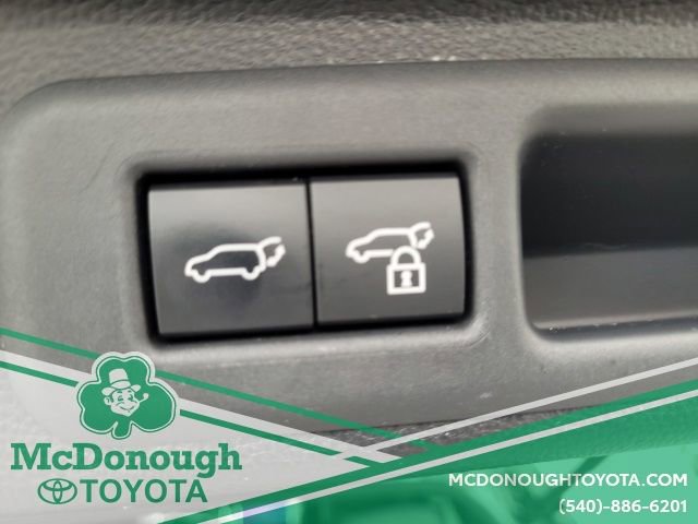 Certified 2024 Toyota Sequoia Platinum image 11