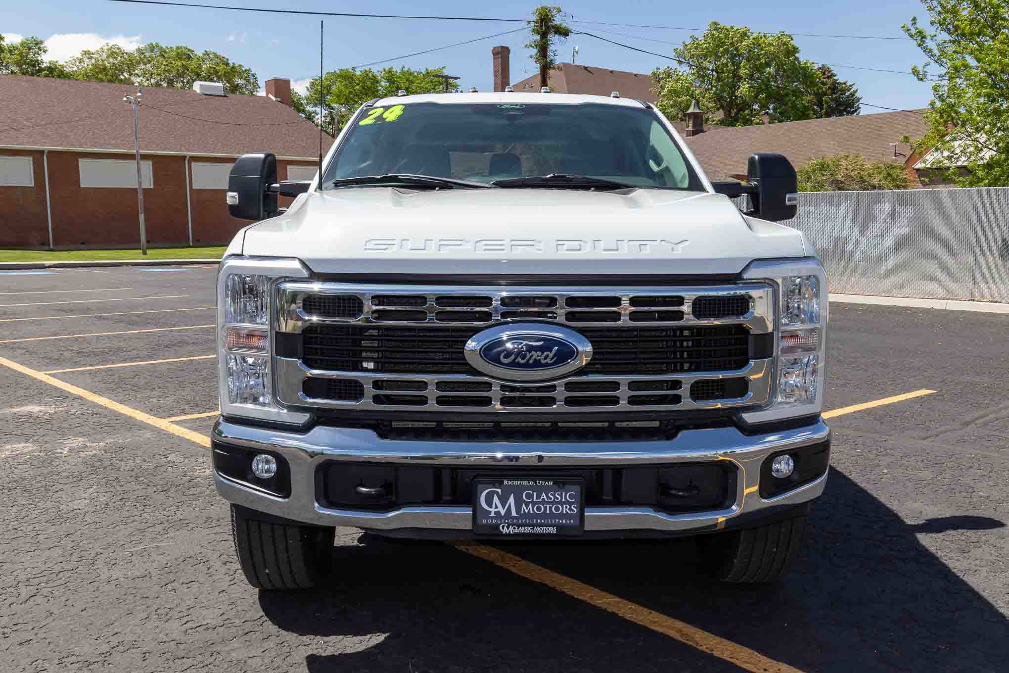 Used 2024 Ford F350 XLT AWD/4WD image 4