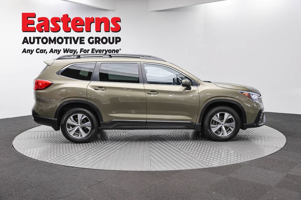 Used 2023 Subaru Ascent Premium w/ Convenience Package AWD/4WD image 4