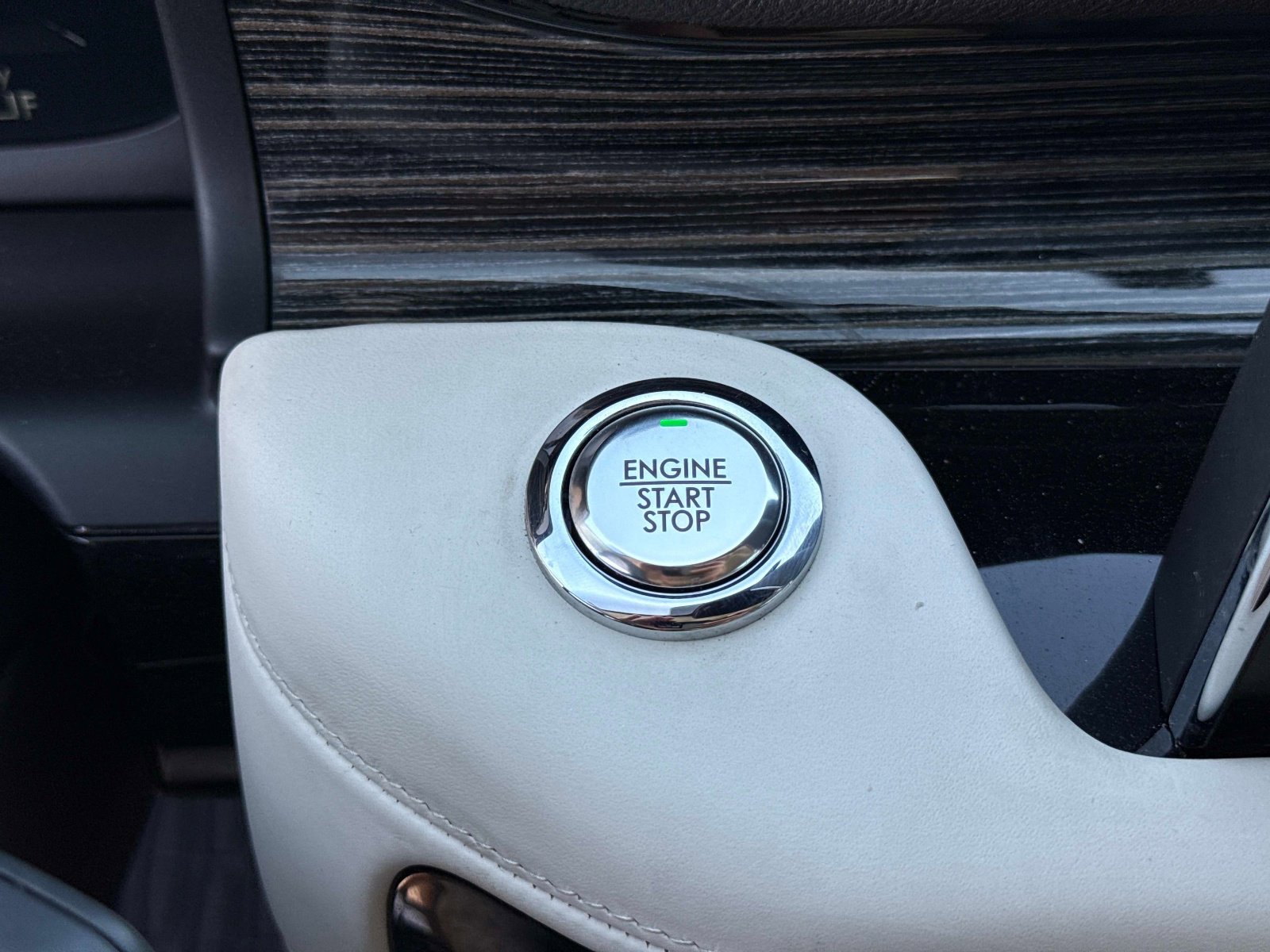 Used 2023 Lincoln Aviator Black Label w/ Dynamic Handling Package image 32