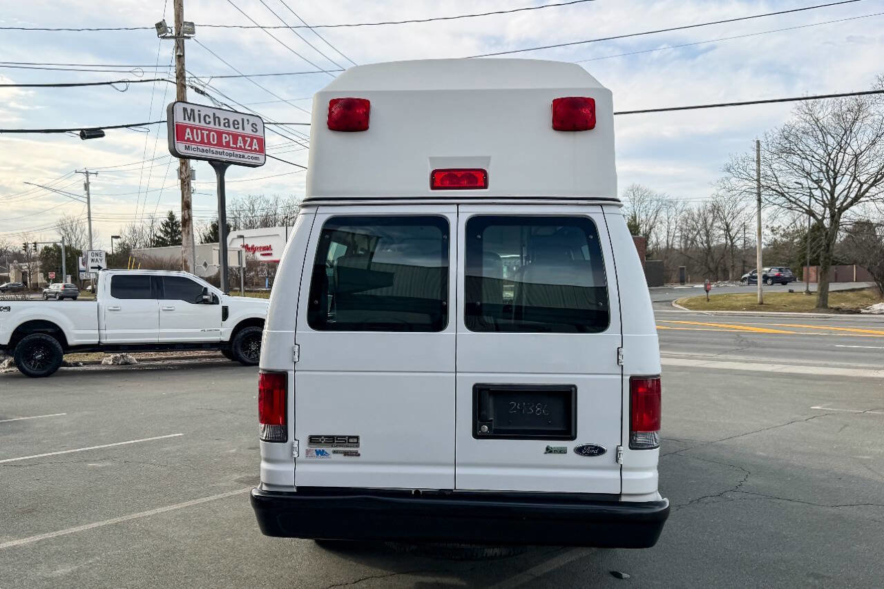 Used 2011 Ford E-350 and Econoline 350 Extended Super Duty w/ PWR Group image 11