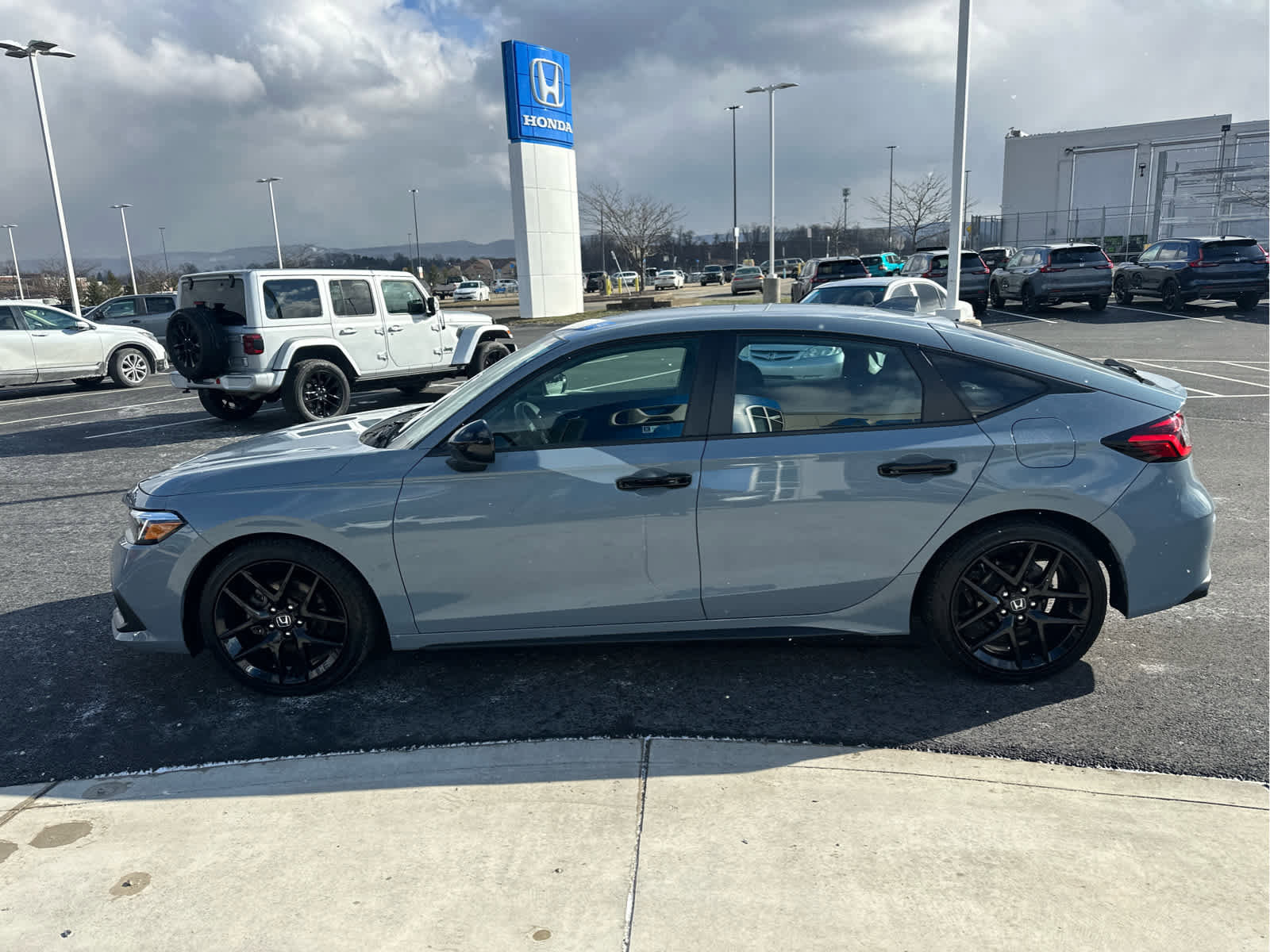 Used 2024 Honda Civic Sport image 5