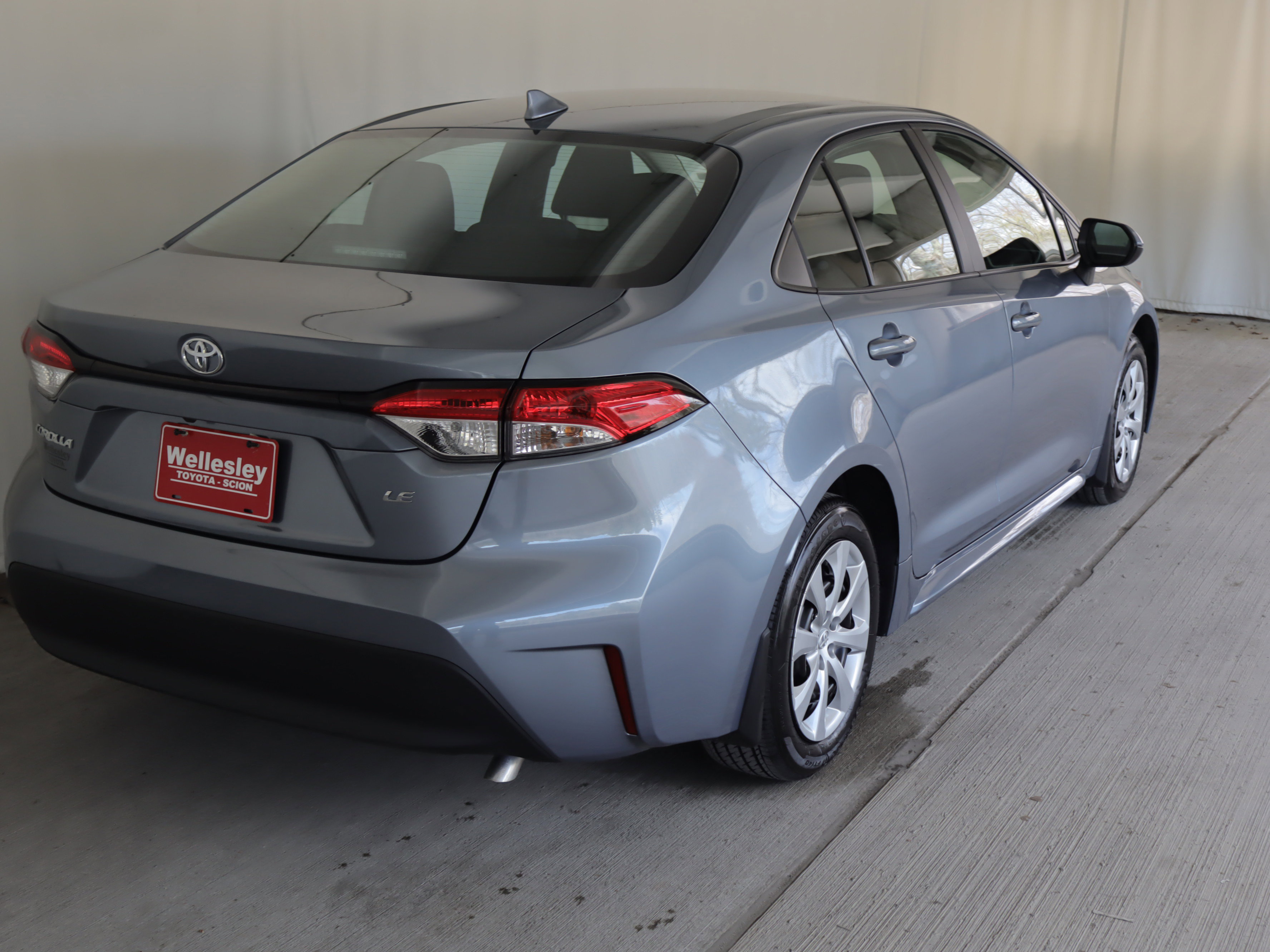 Used 2026 Toyota Corolla LE FWD image 6