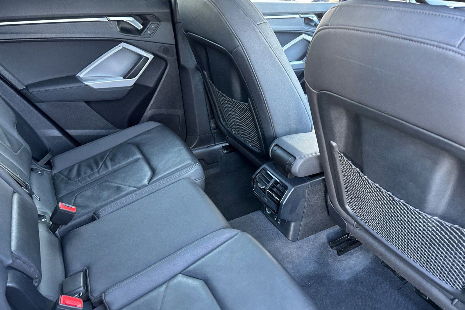 Used 2019 Audi Q3 2.0T Premium AWD/4WD image 30