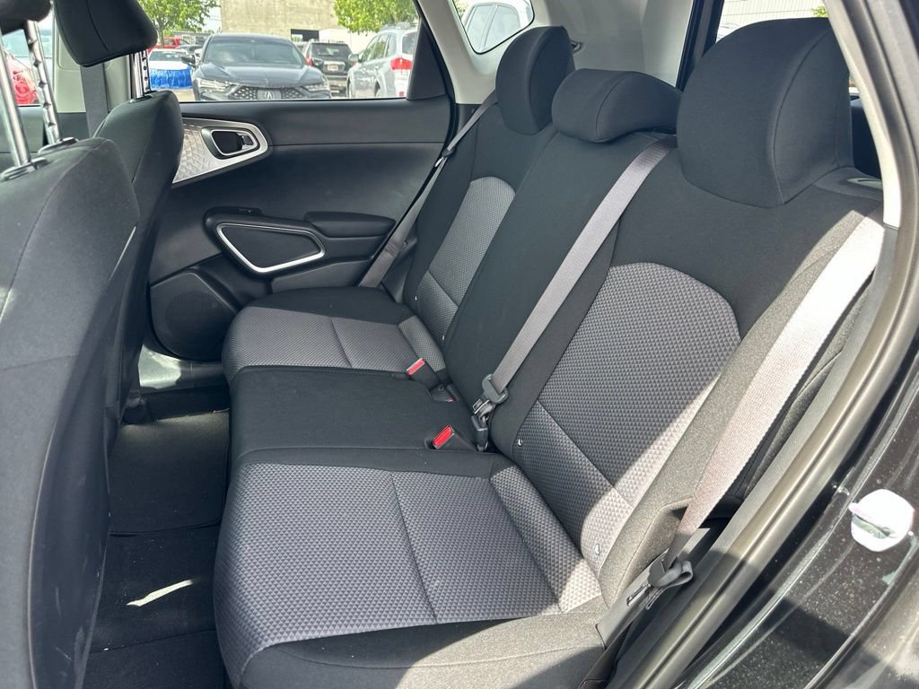 Used 2023 Kia Soul S FWD image 12