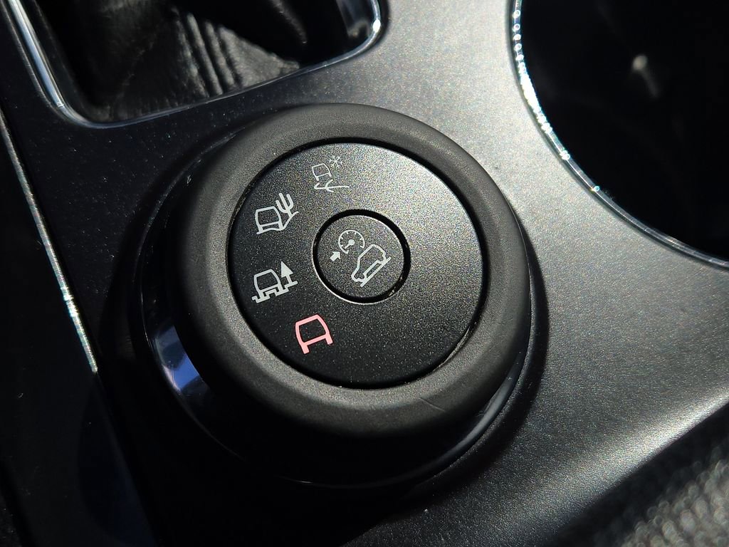 Used 2019 Ford Explorer XLT image 22