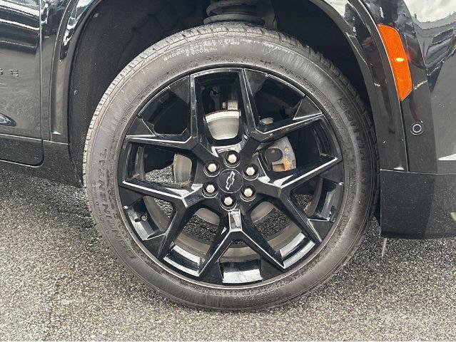 Used 2024 Chevrolet Traverse RS w/ LPO, Floor Liner Package AWD/4WD image 4