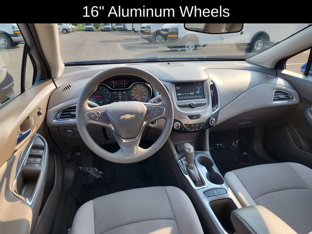 Used 2017 Chevrolet Cruze LT w/ Convenience Package FWD image 33