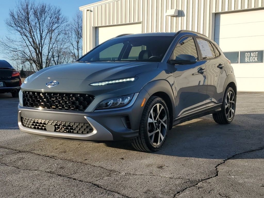 Used 2022 Hyundai Kona Limited w/ Cargo Package image 3
