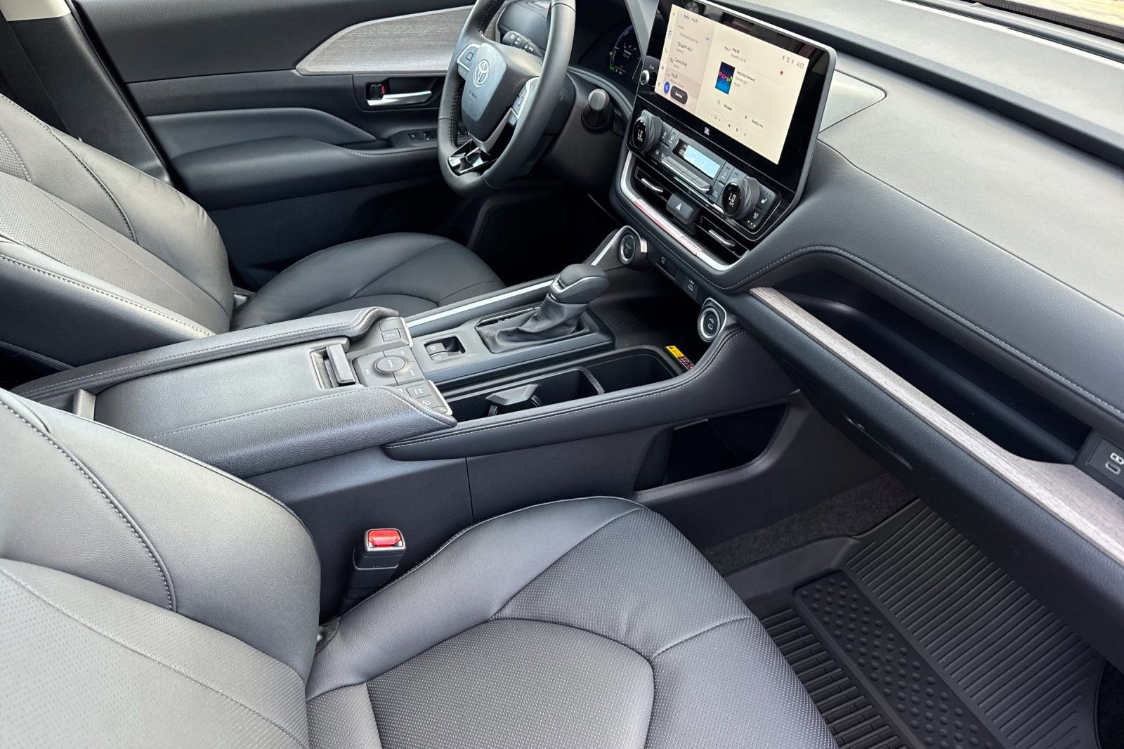 New 2026 Toyota Grand Highlander Limited image 19
